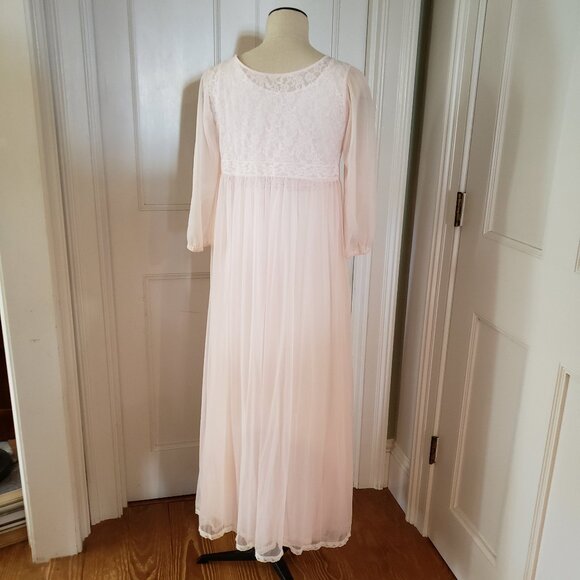 Vintage Miss Elaine chiffon nightgown & robe peignoir set in baby pink - Picture 11 of 16